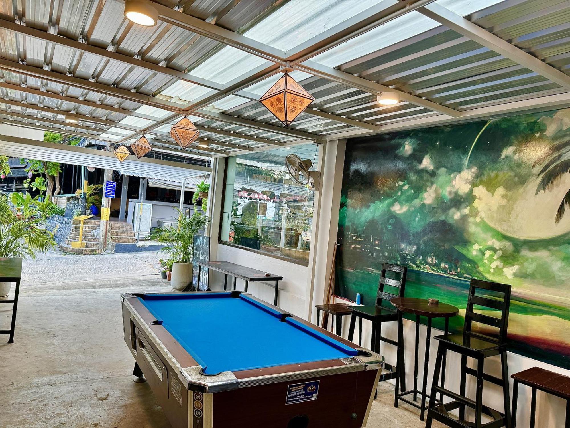 Eclipse Hostel And Bar Haad Rin Bagian luar foto