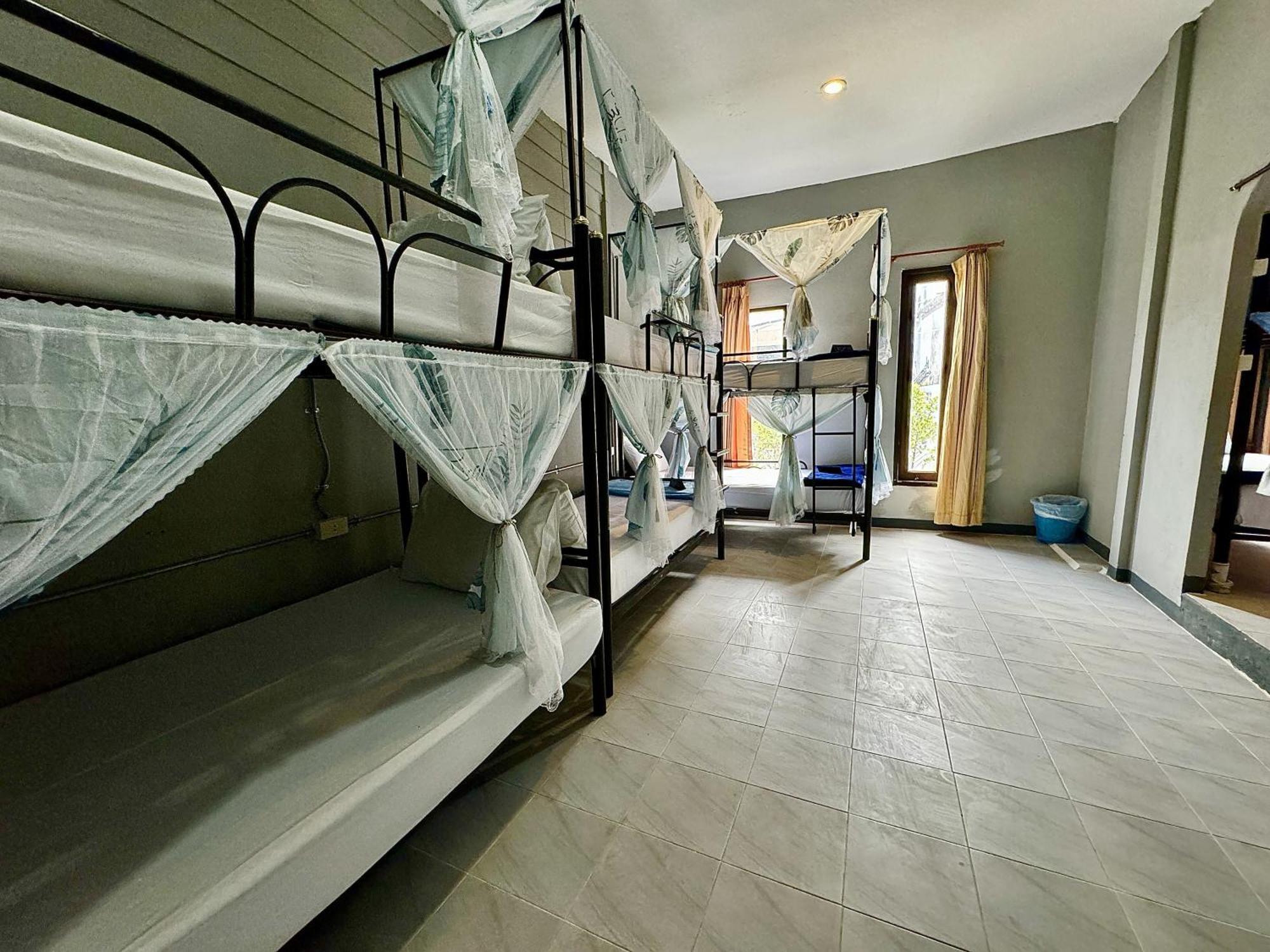 Eclipse Hostel And Bar Haad Rin Bagian luar foto