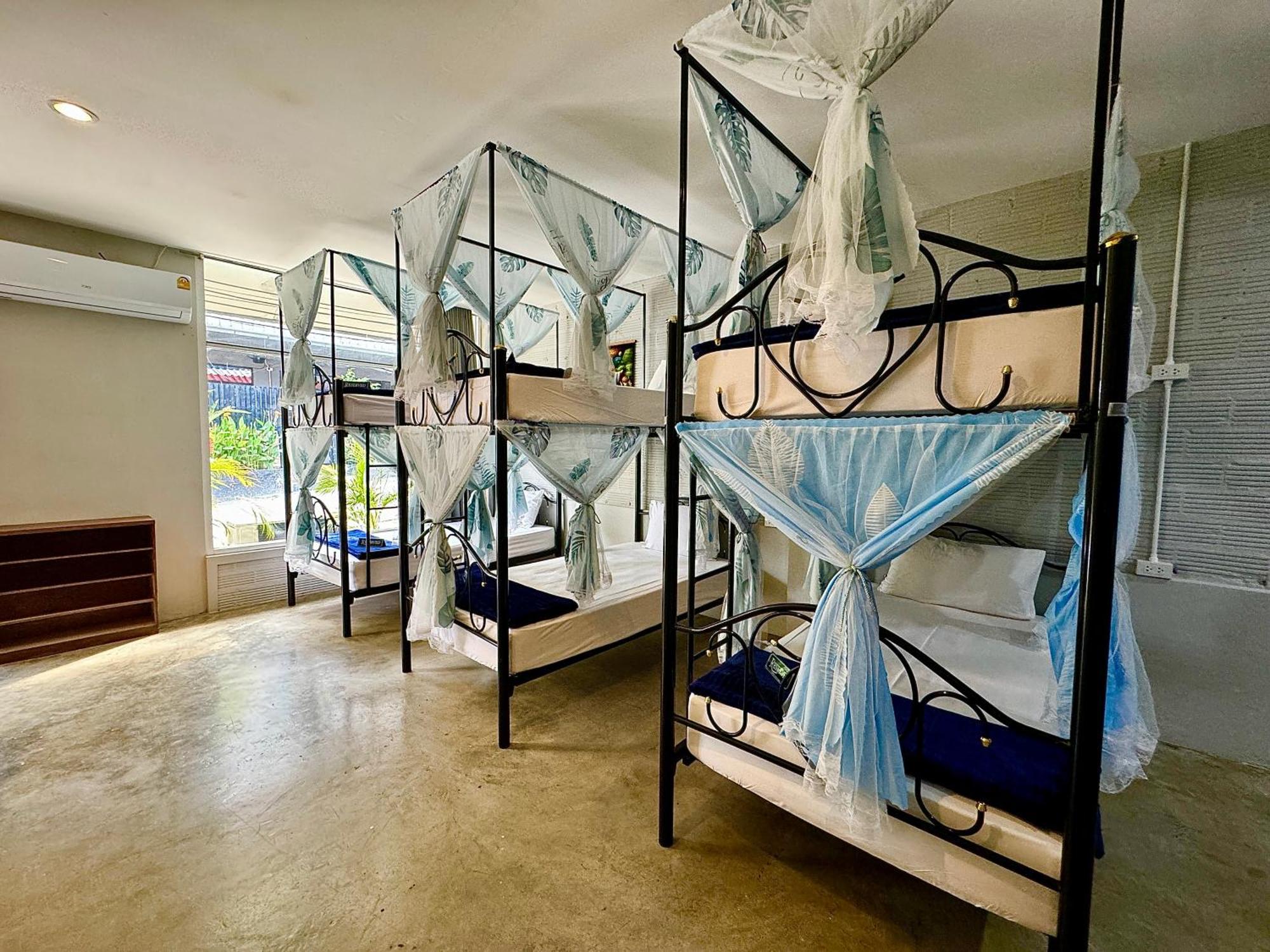 Eclipse Hostel And Bar Haad Rin Bagian luar foto