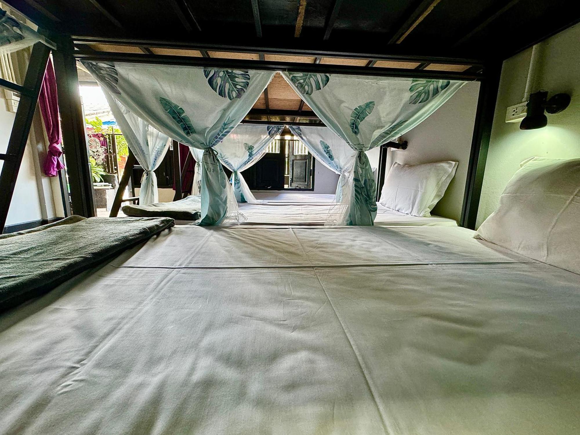 Eclipse Hostel And Bar Haad Rin Bagian luar foto