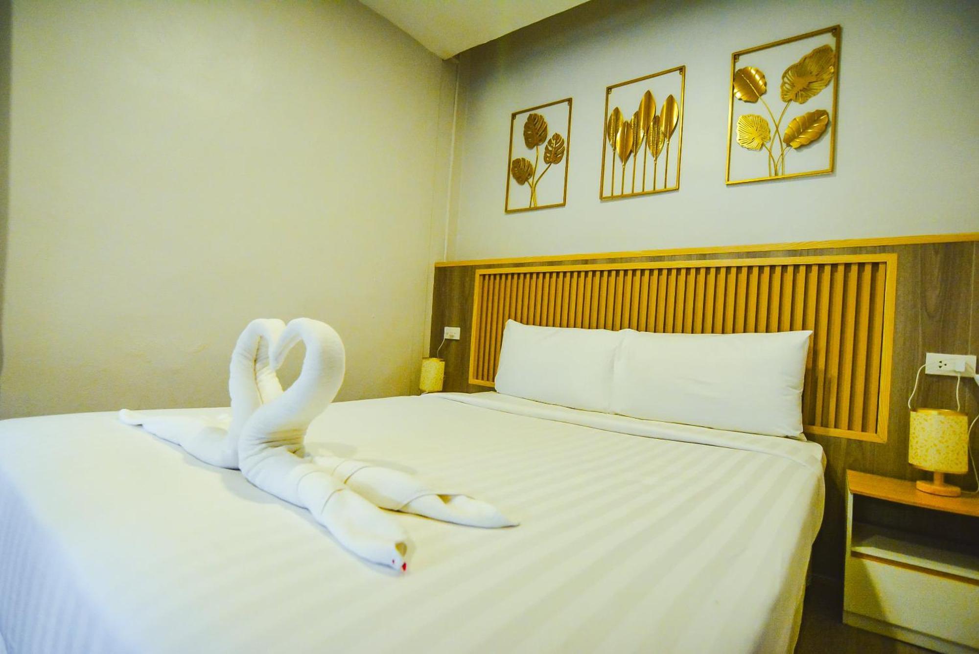 Eclipse Hostel And Bar Haad Rin Bagian luar foto