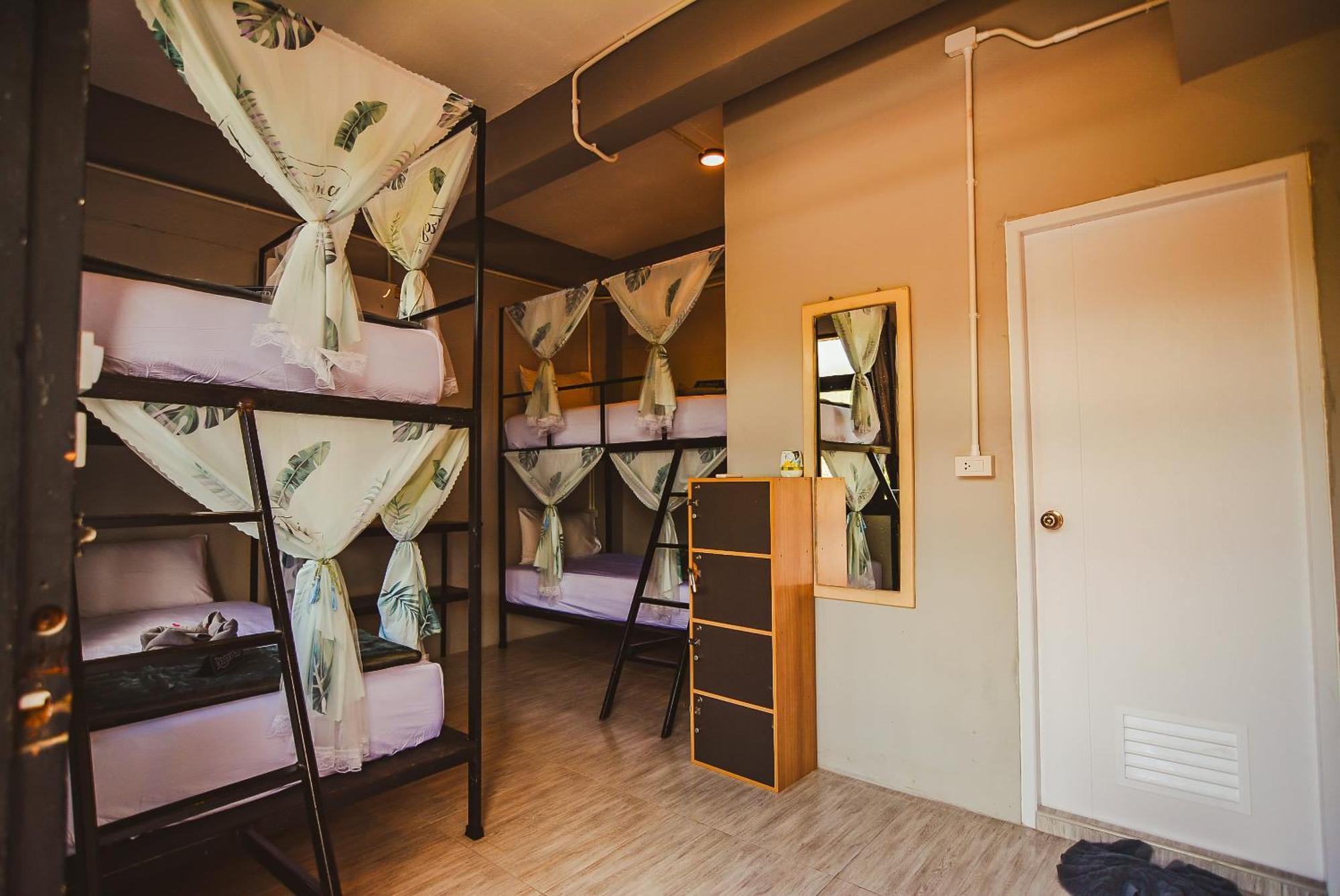 Eclipse Hostel And Bar Haad Rin Bagian luar foto