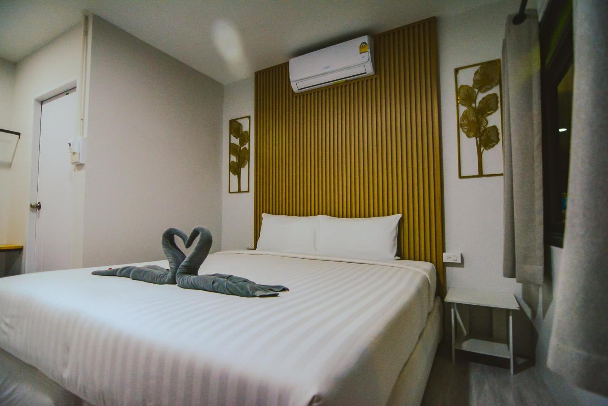 Eclipse Hostel And Bar Haad Rin Bagian luar foto