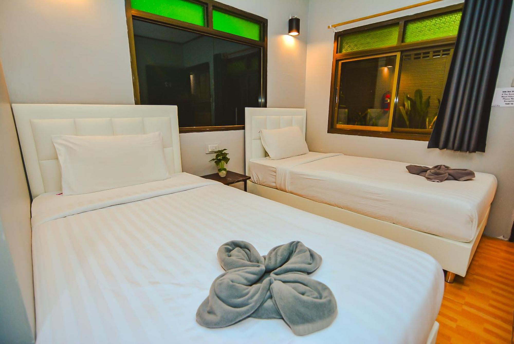Eclipse Hostel And Bar Haad Rin Bagian luar foto